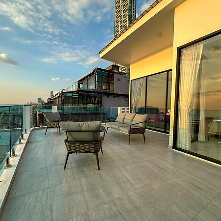 Stunning Beachfront View Luxurious Apartment 40 جومتين بيتش المظهر الخارجي الصورة