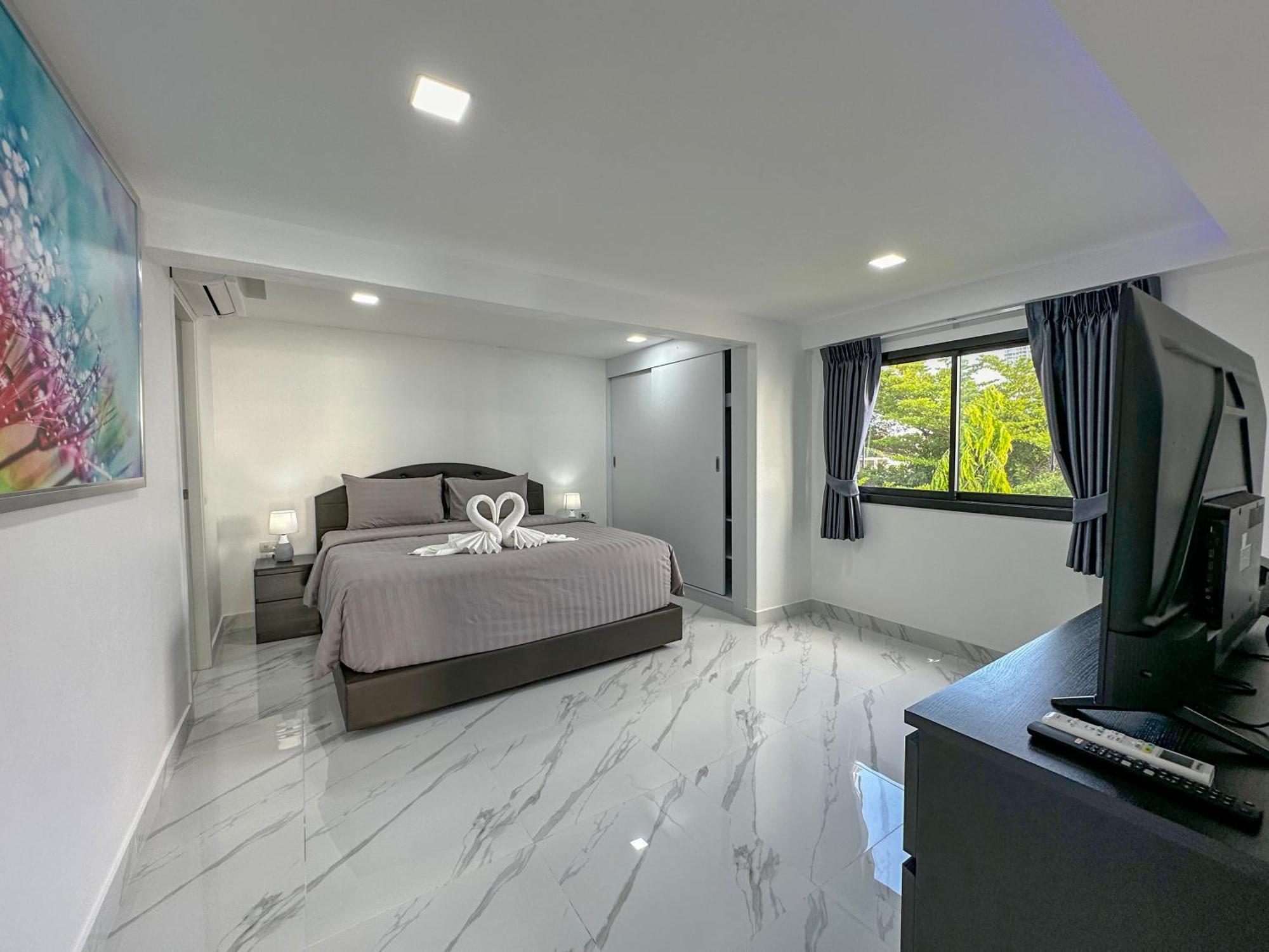 Stunning Beachfront View Luxurious Apartment 40 جومتين بيتش المظهر الخارجي الصورة