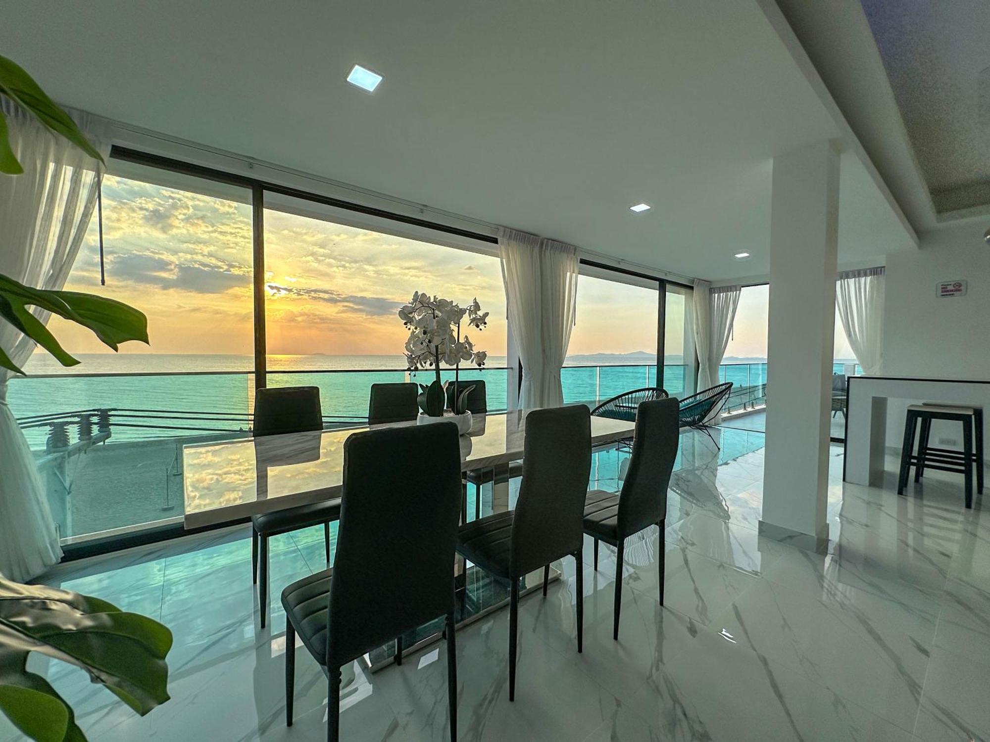 Stunning Beachfront View Luxurious Apartment 40 جومتين بيتش المظهر الخارجي الصورة