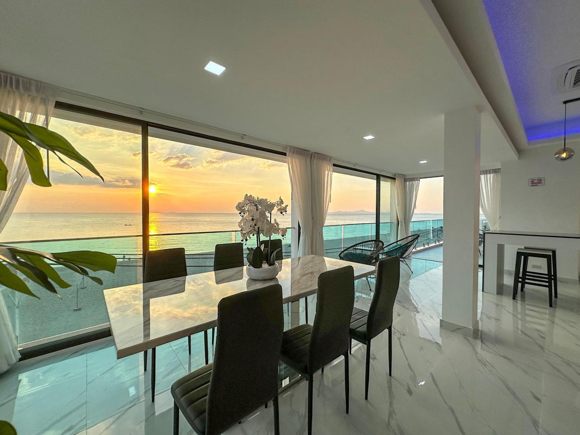 Stunning Beachfront View Luxurious Apartment 40 جومتين بيتش المظهر الخارجي الصورة