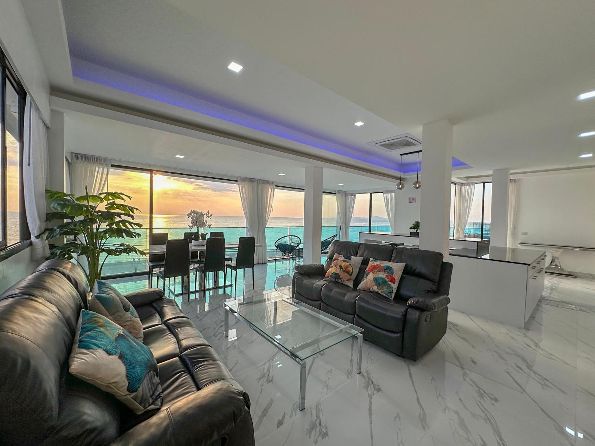 Stunning Beachfront View Luxurious Apartment 40 جومتين بيتش المظهر الخارجي الصورة
